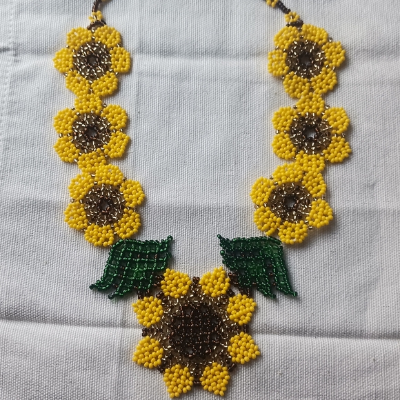 Handmade Beaded Sunflower Necklace - Picture 3 of 4